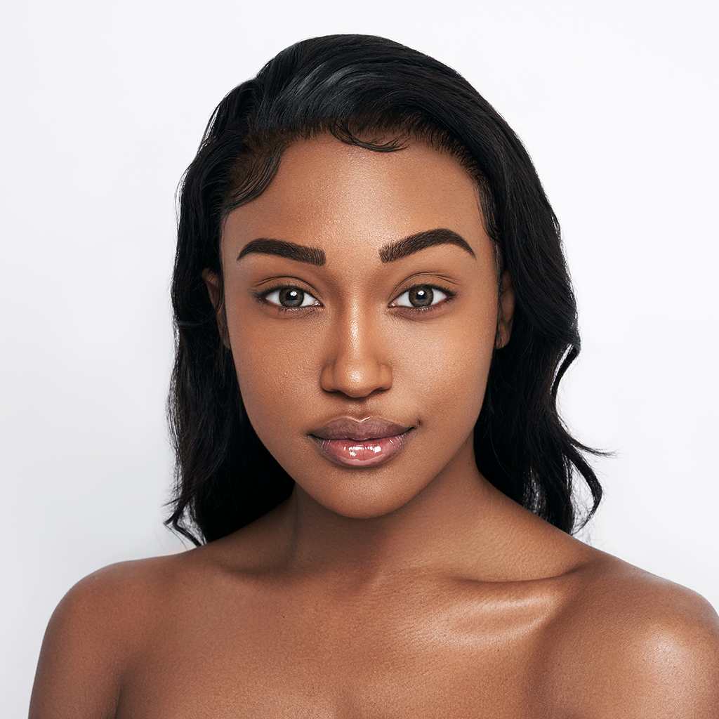 323 W InstaBake Aqua Glass Foundation