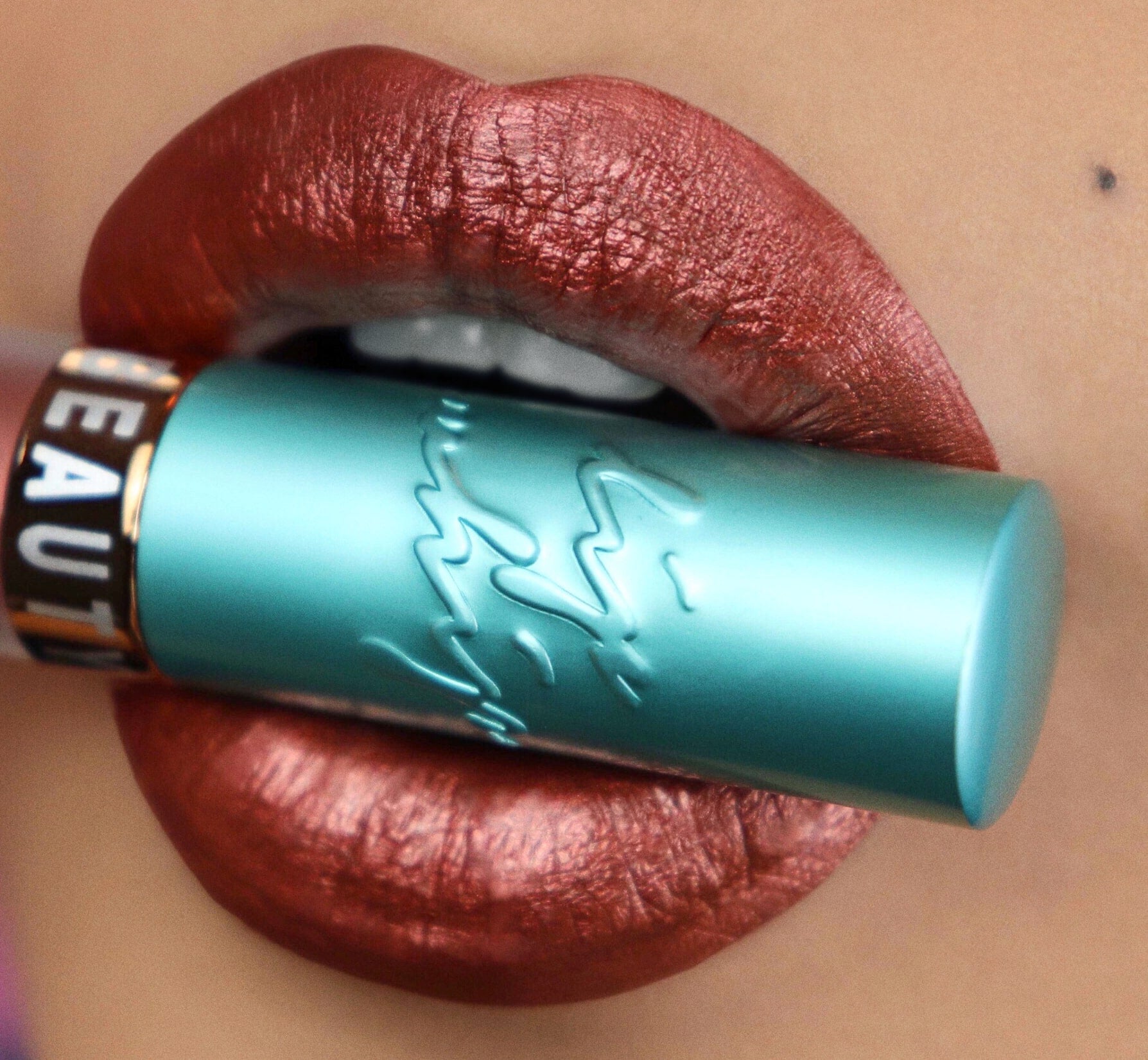 Cinnamon Roll Metallic Lip Whip